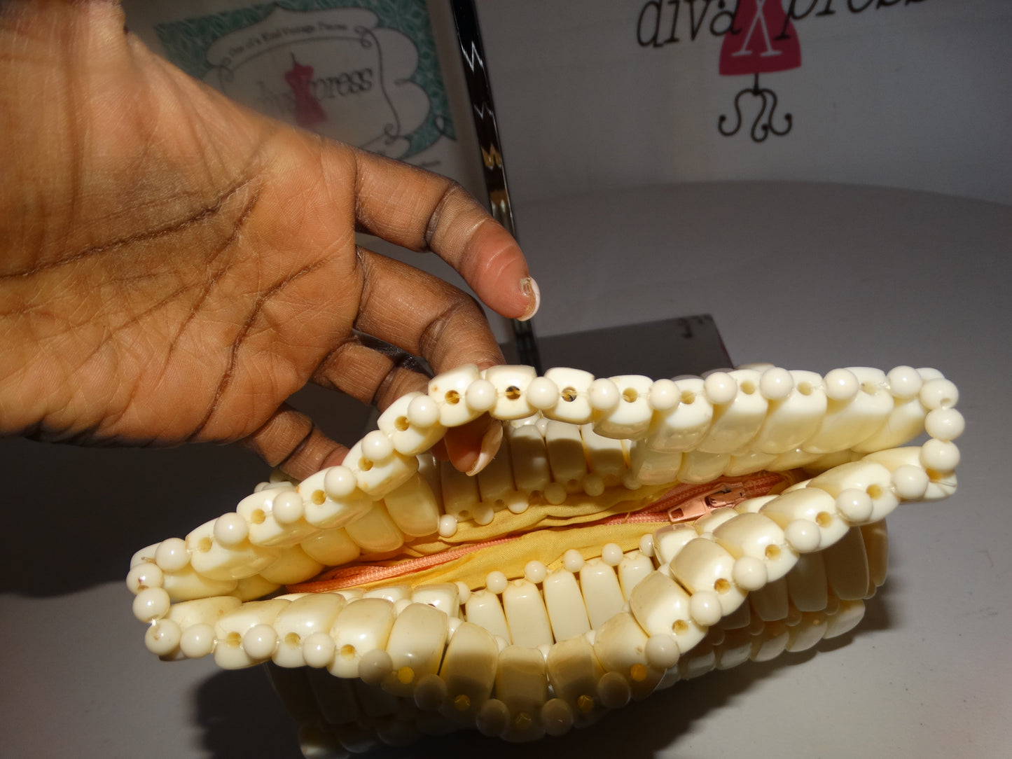 Vitnage Cream Beaded Small Purse SIze S