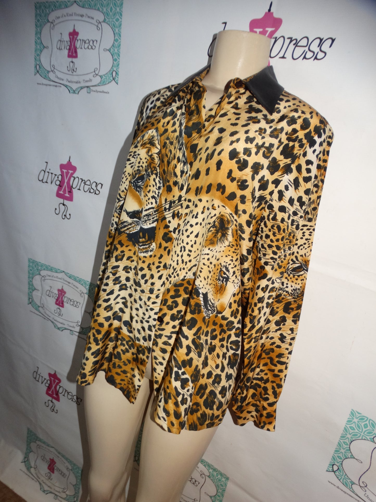 Vintage Bloomindales Silk Leopard Shirt Size L