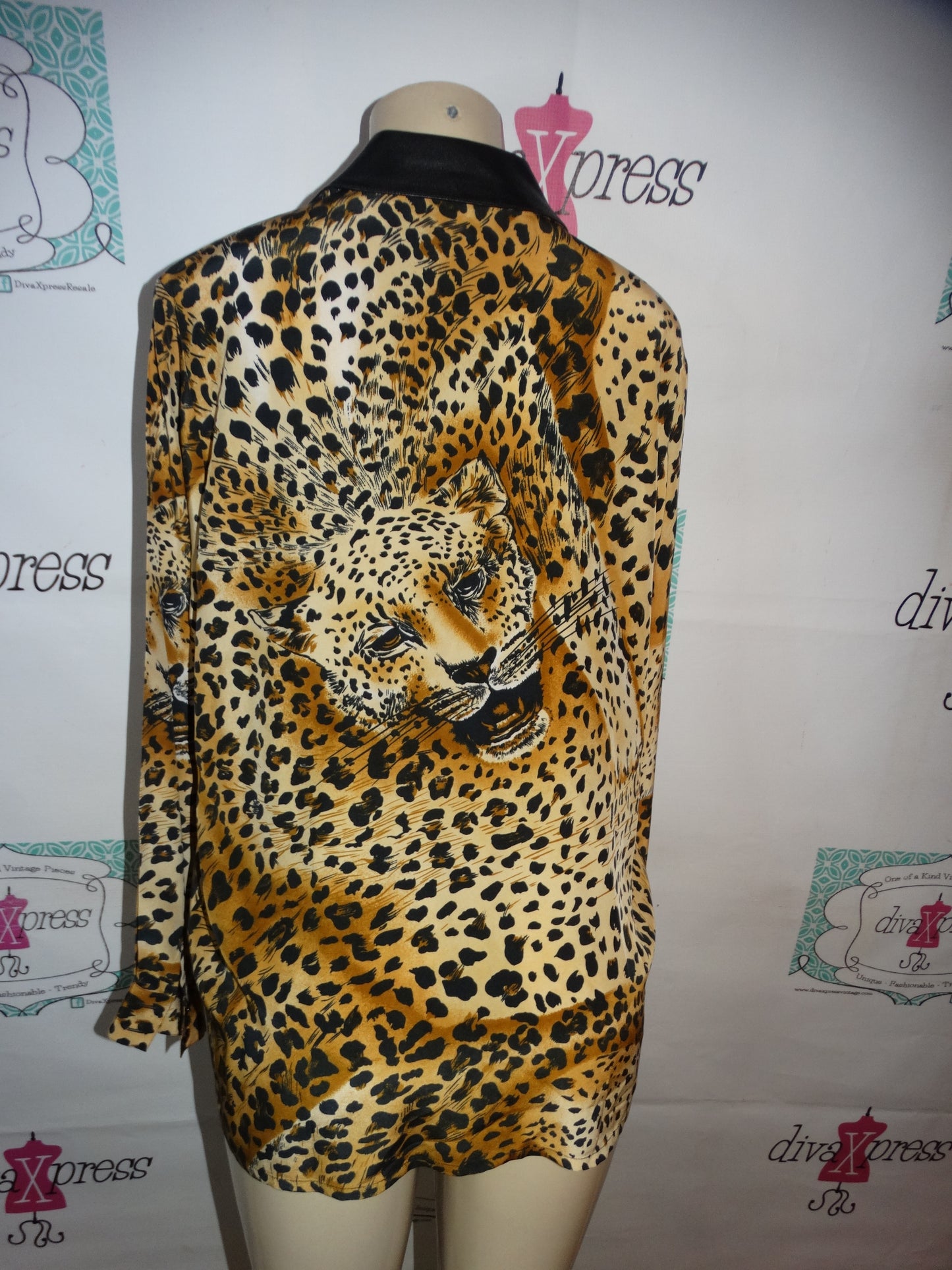 Vintage Bloomindales Silk Leopard Shirt Size L