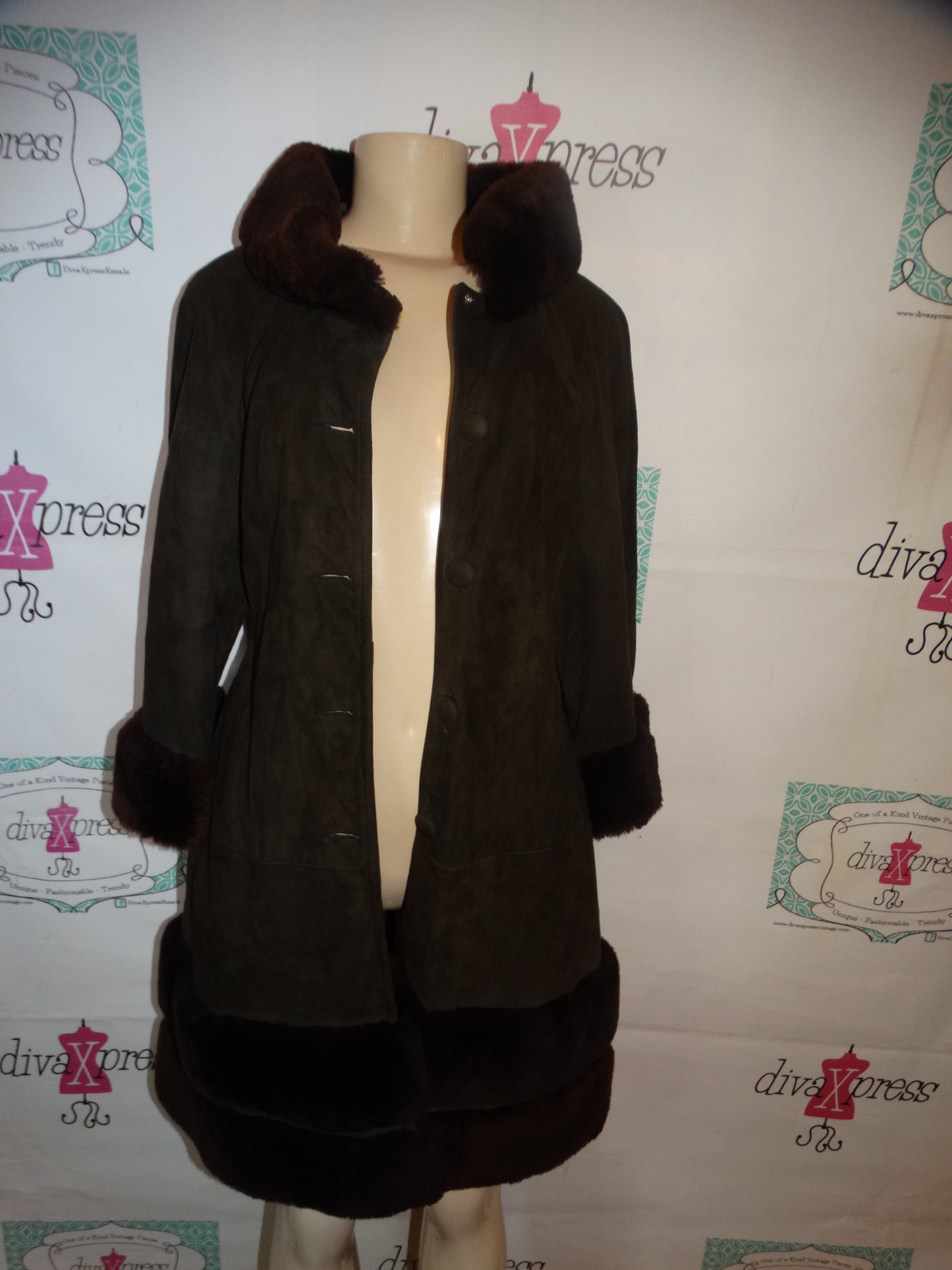 Vintage Green Suede Faux Fur  Coat Size M