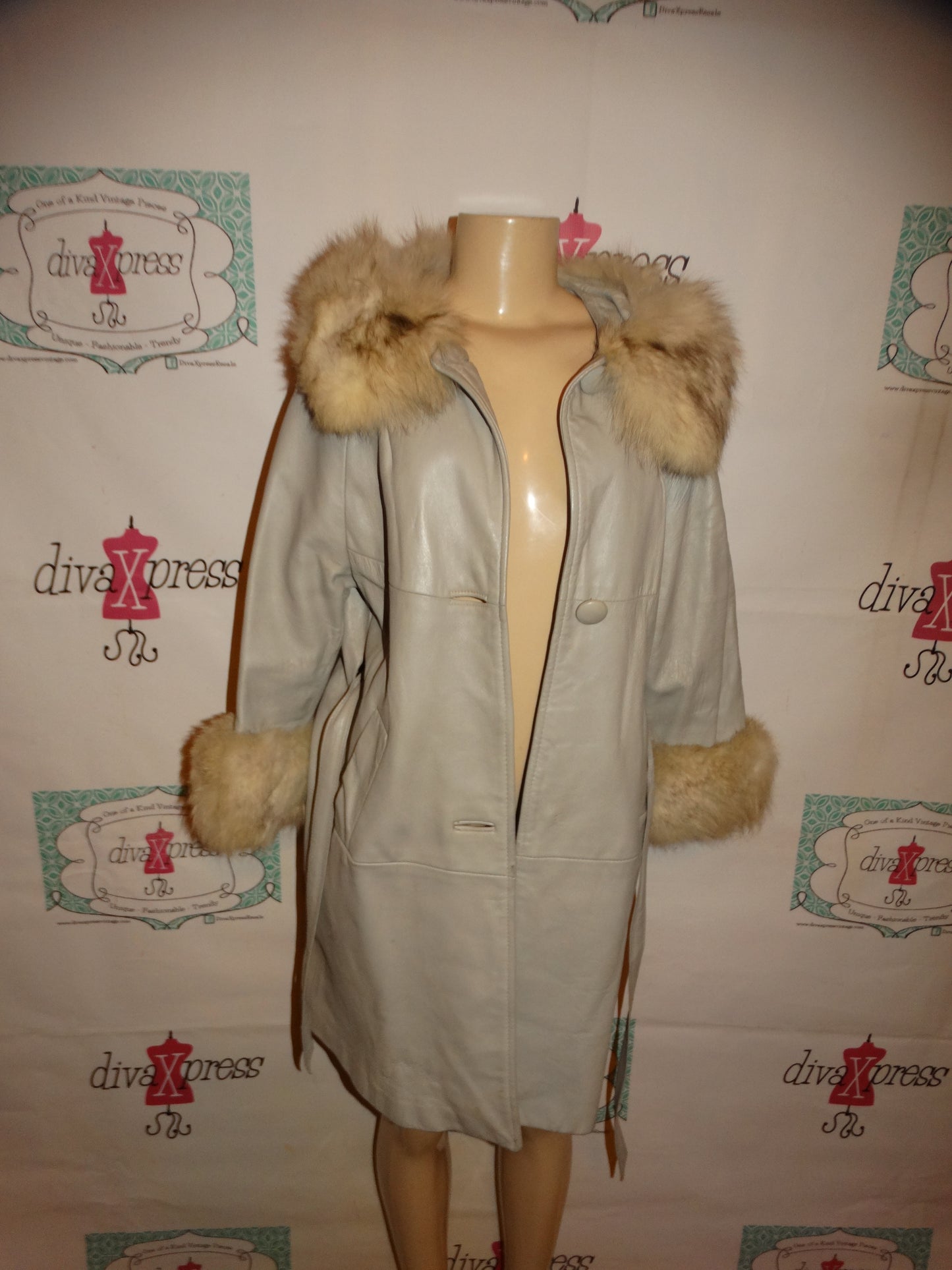 Vintage Gray Leather  Authentic Fox Collar Coat Size L