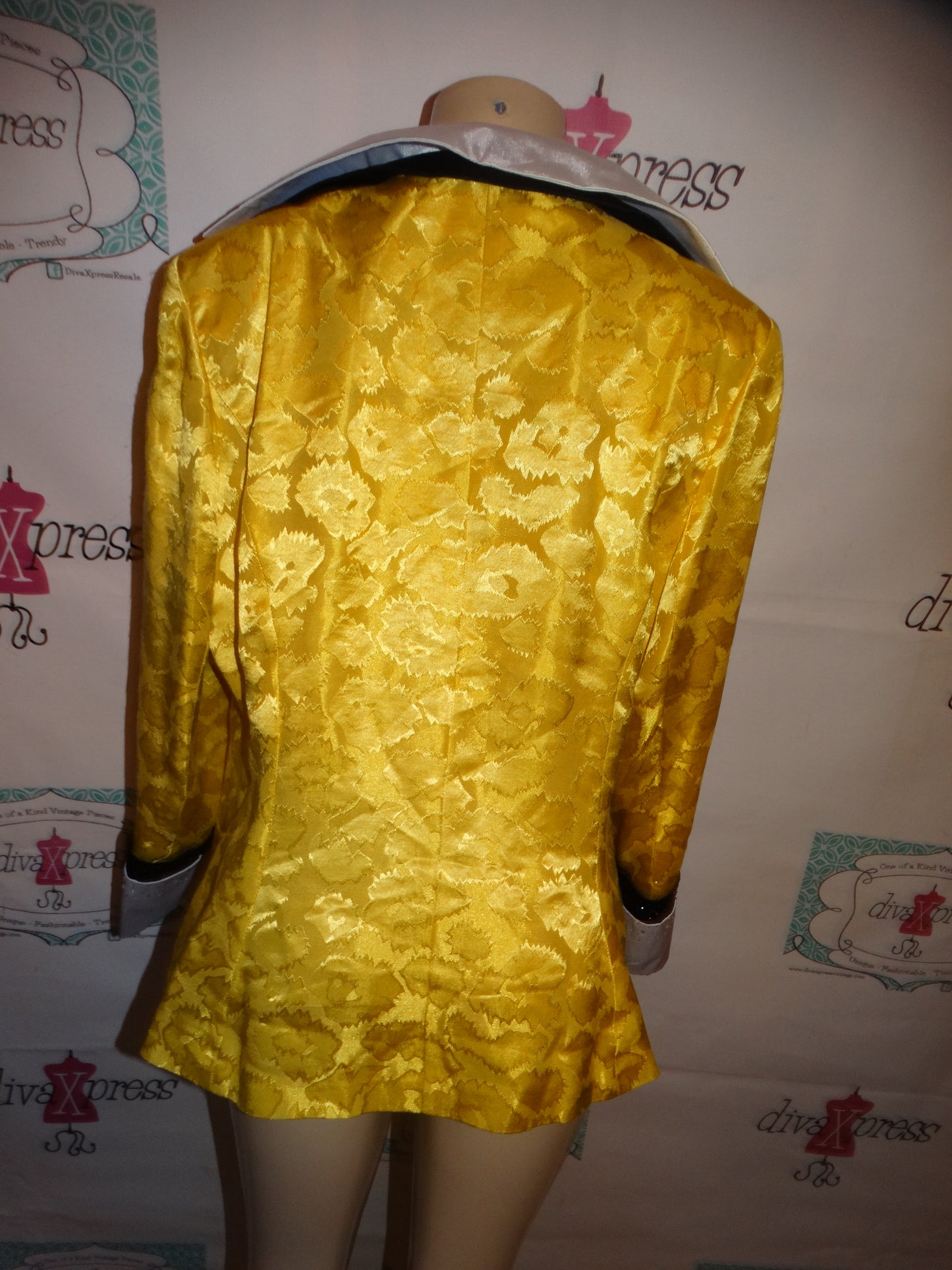 Vintage Giovanna Yellow, Black and White Blazer Size 1x