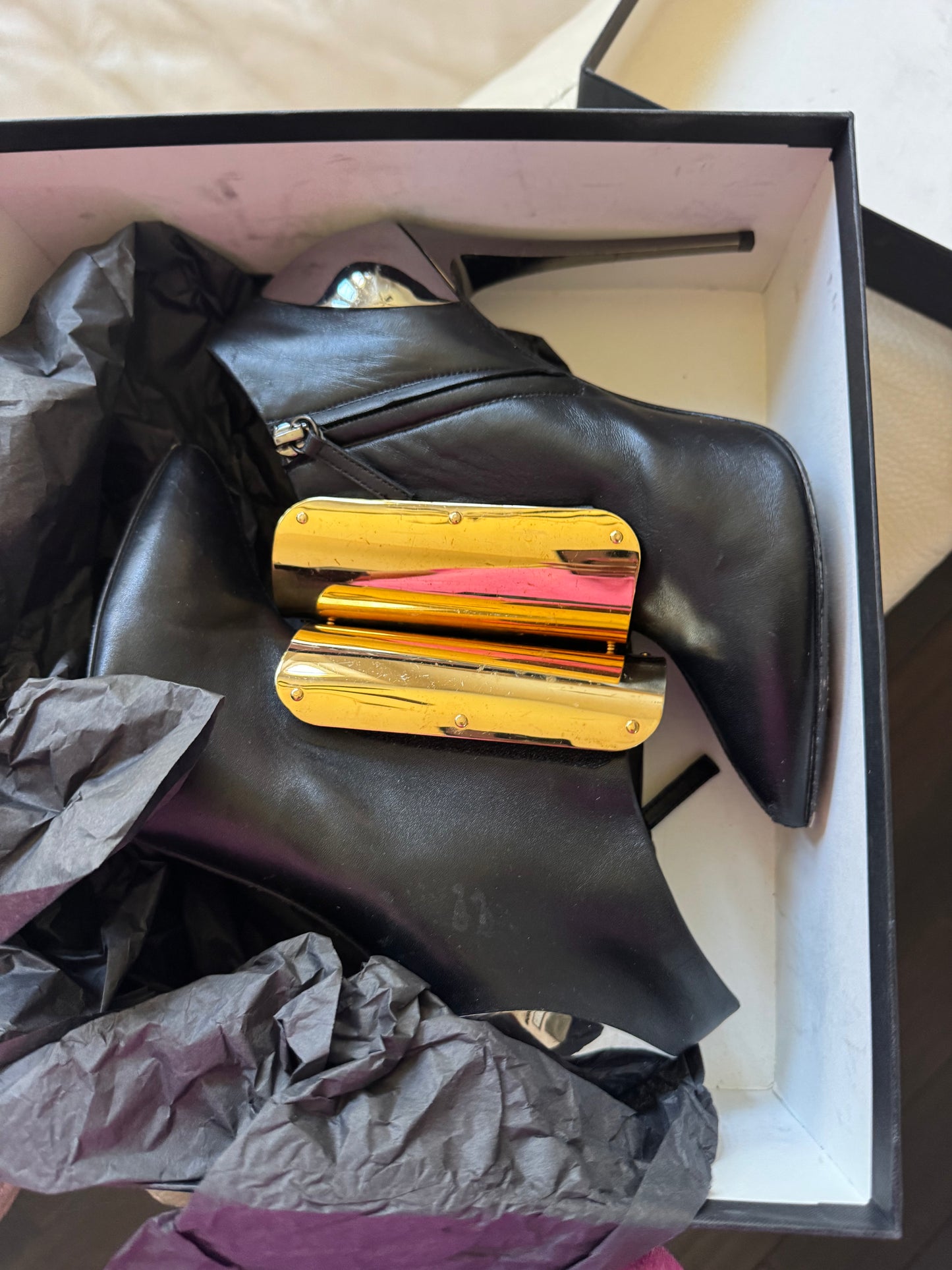 Authentic  Giuseppe Zanotti boots size 40 or size 9