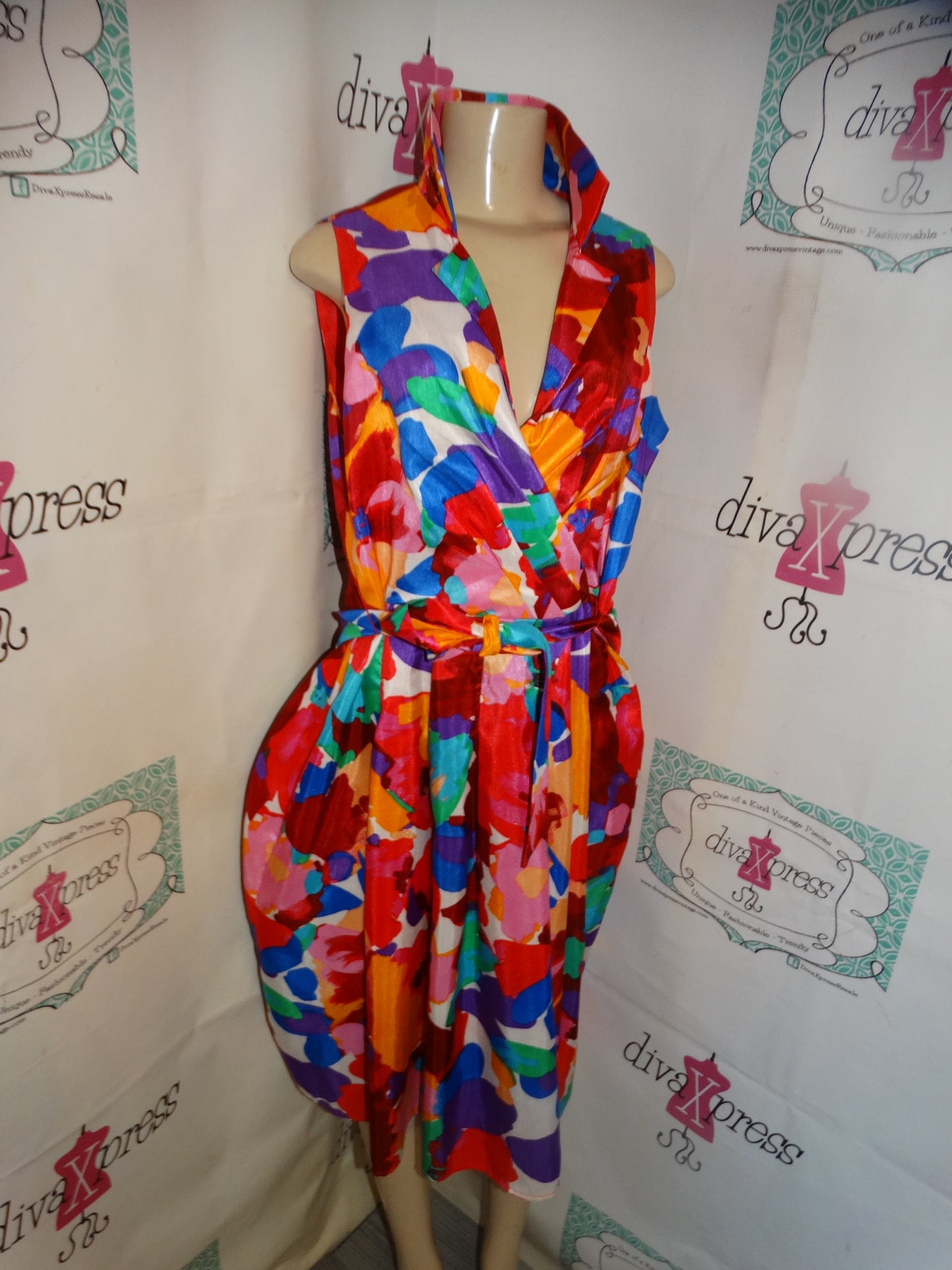 White Floral Colorful Dress Size L