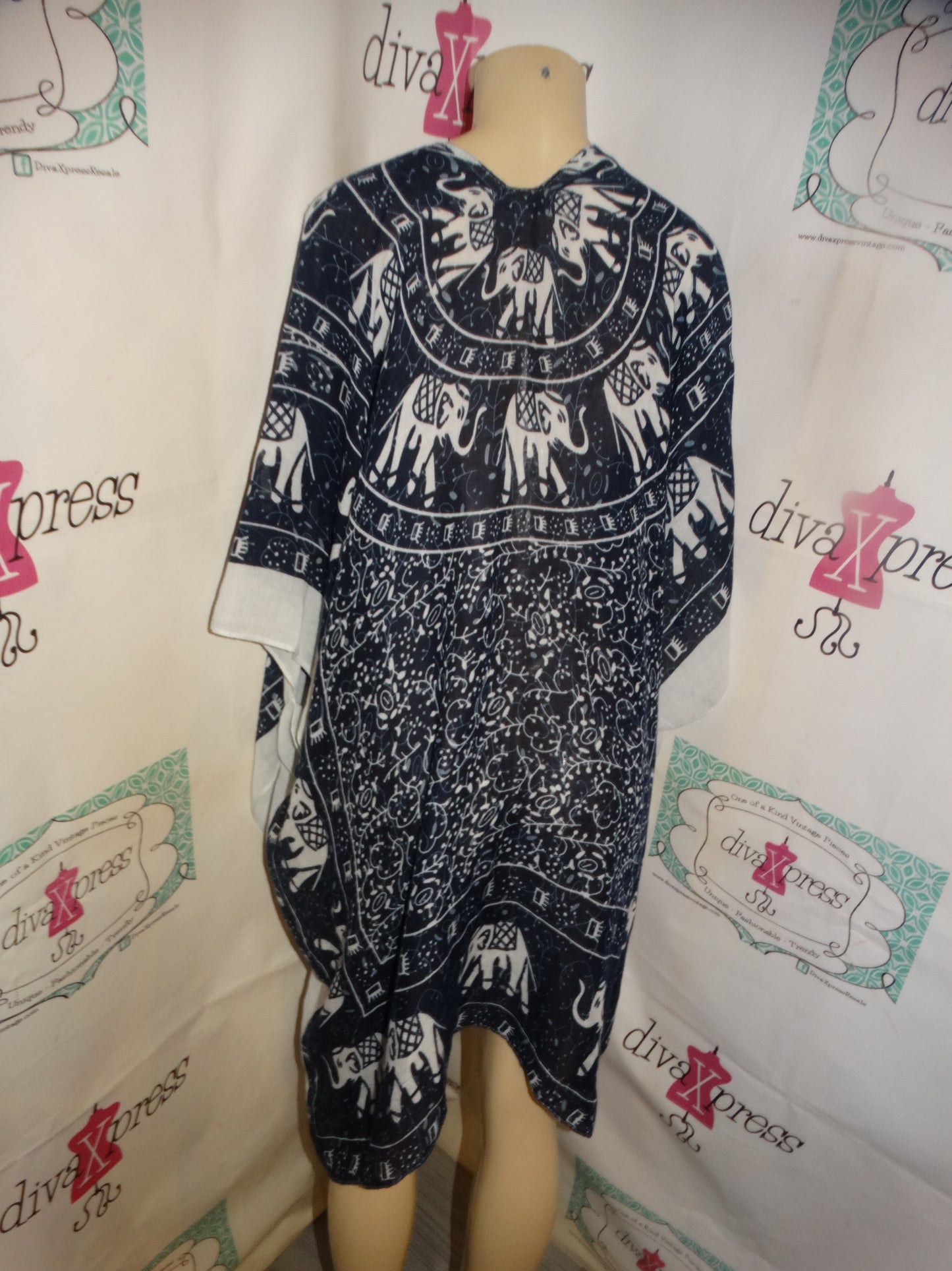 Women Heart Blue Elephant Throw Size  XL