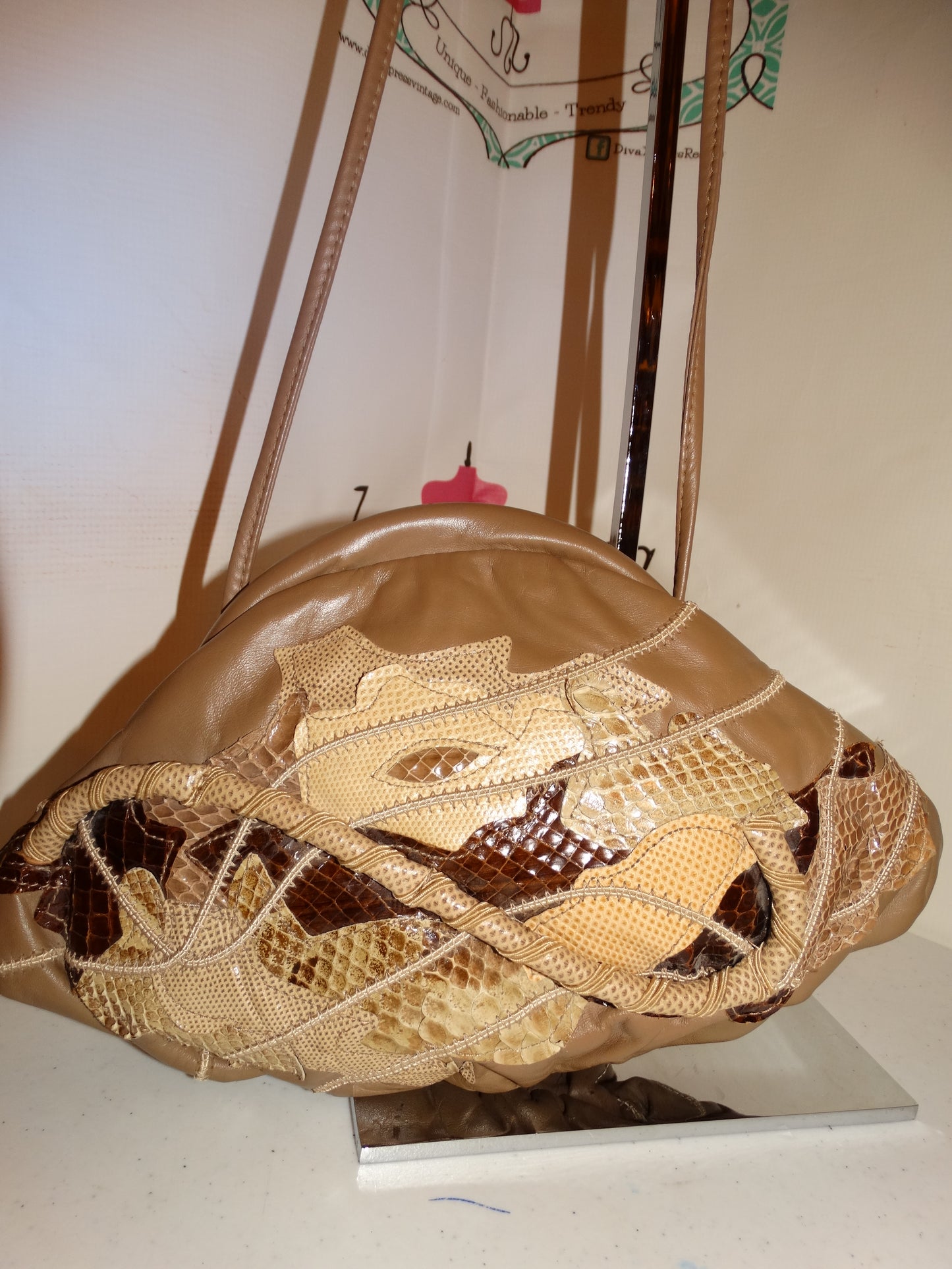 Vintage Tan Leather Tan Purse/Clutch Size M