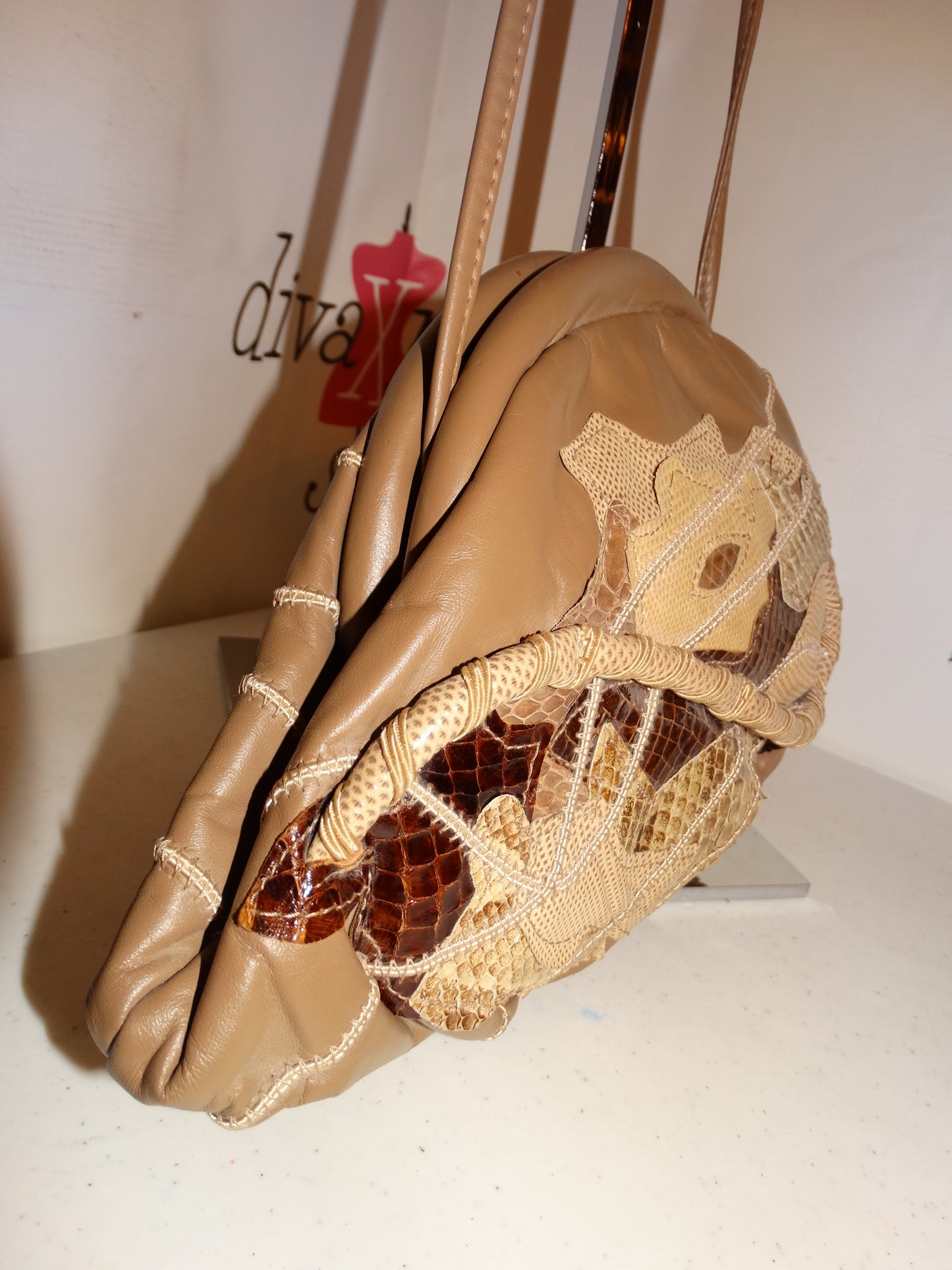 Vintage Tan Leather Tan Purse/Clutch Size M