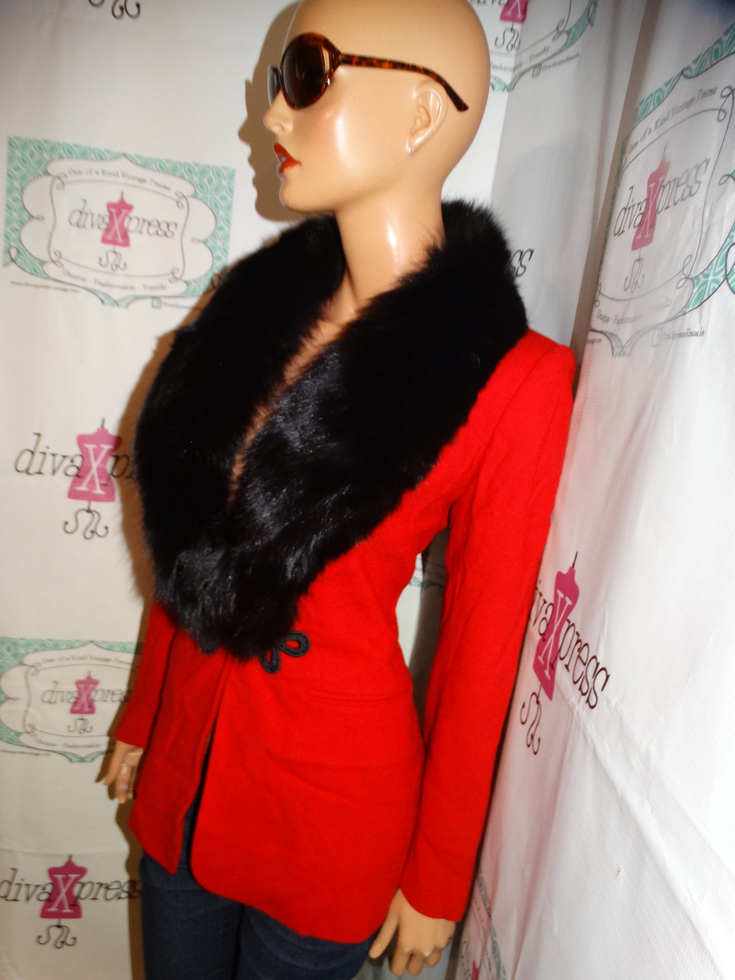 Vintage Richard Elas REd Wool Blazer with Black Fox Collar Size M