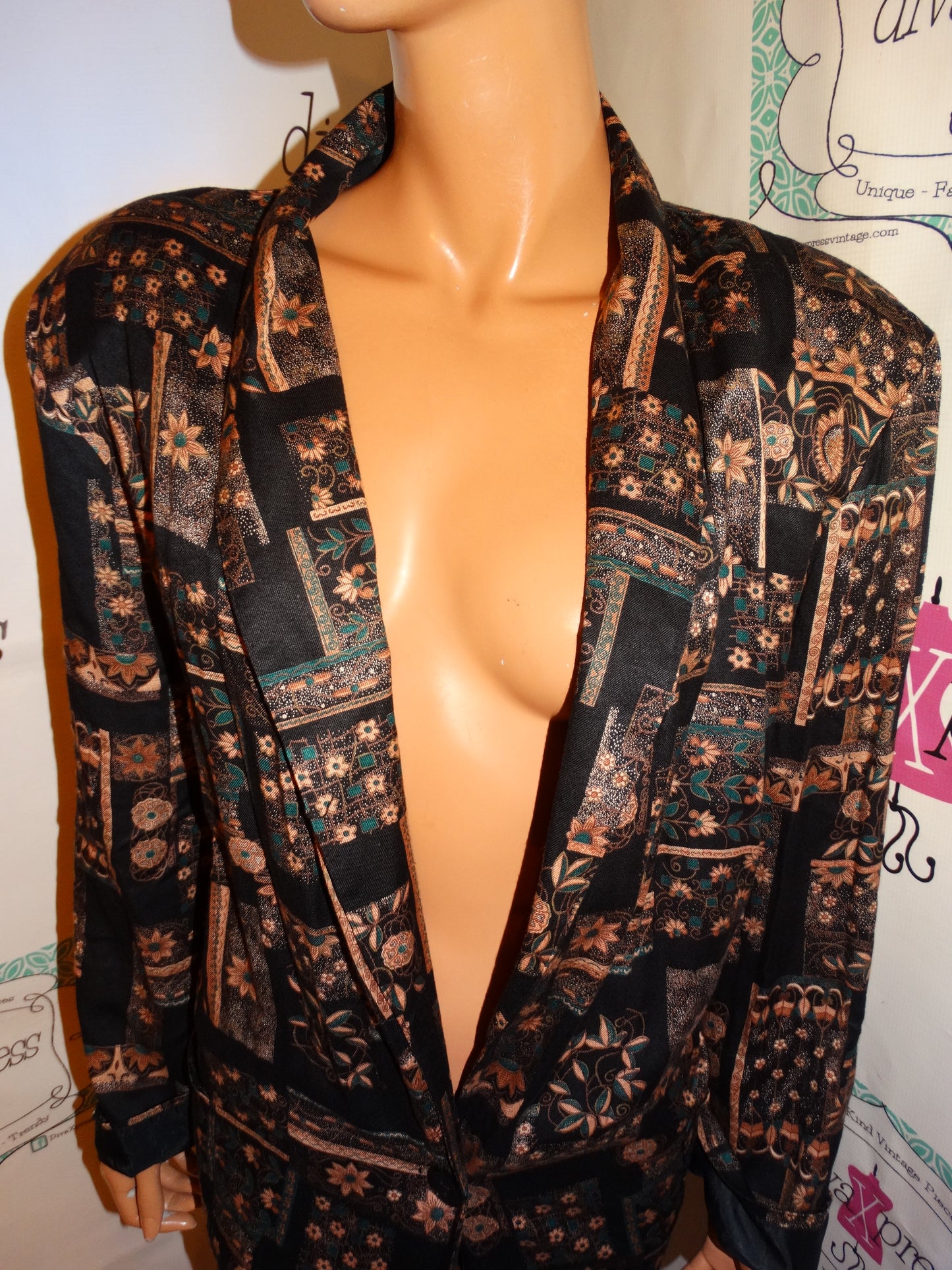 Vintage Kennington Square Black Floral Blazer 3x