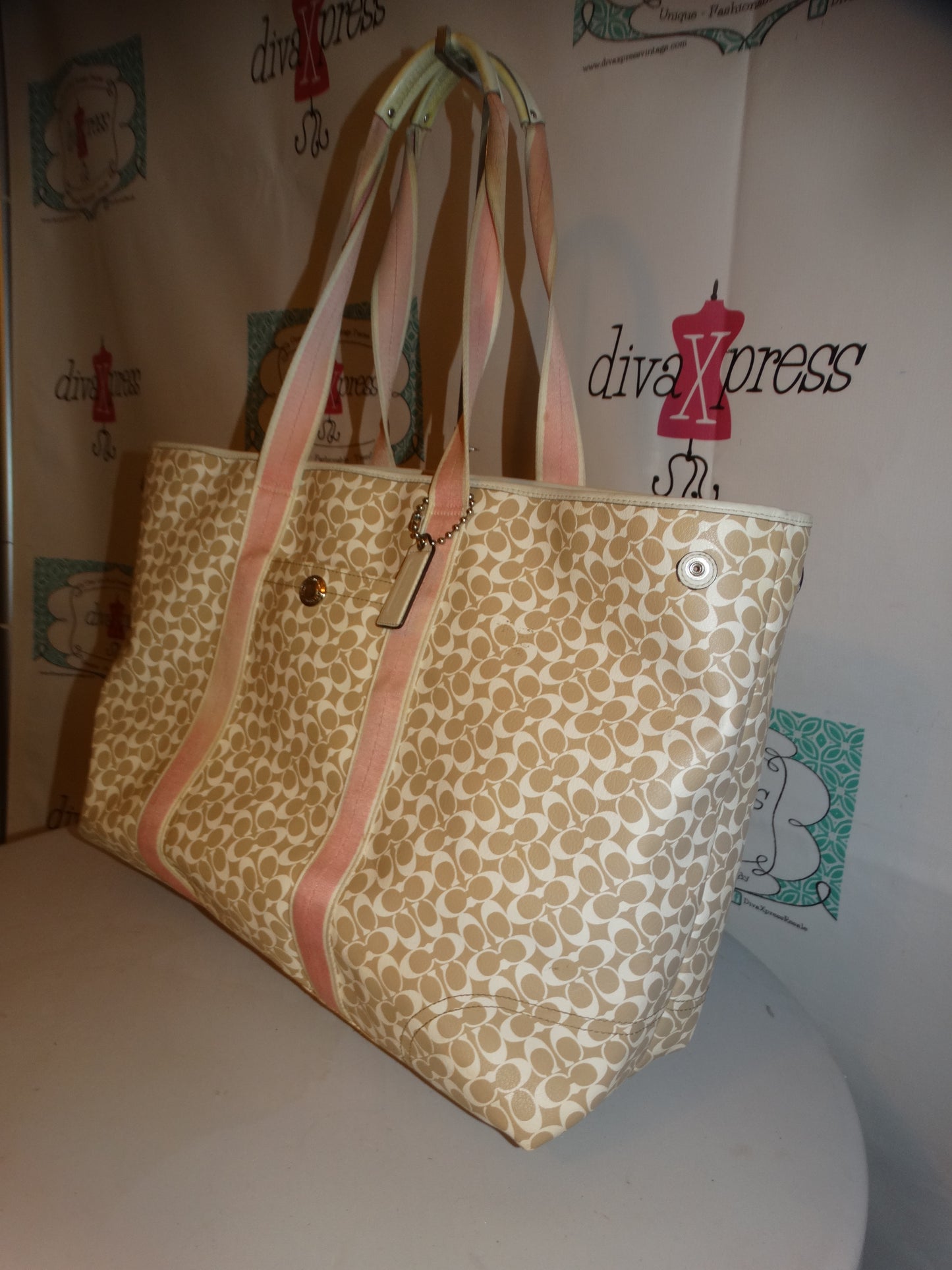 Vintage XXL Authentic  Coach Tote Bag