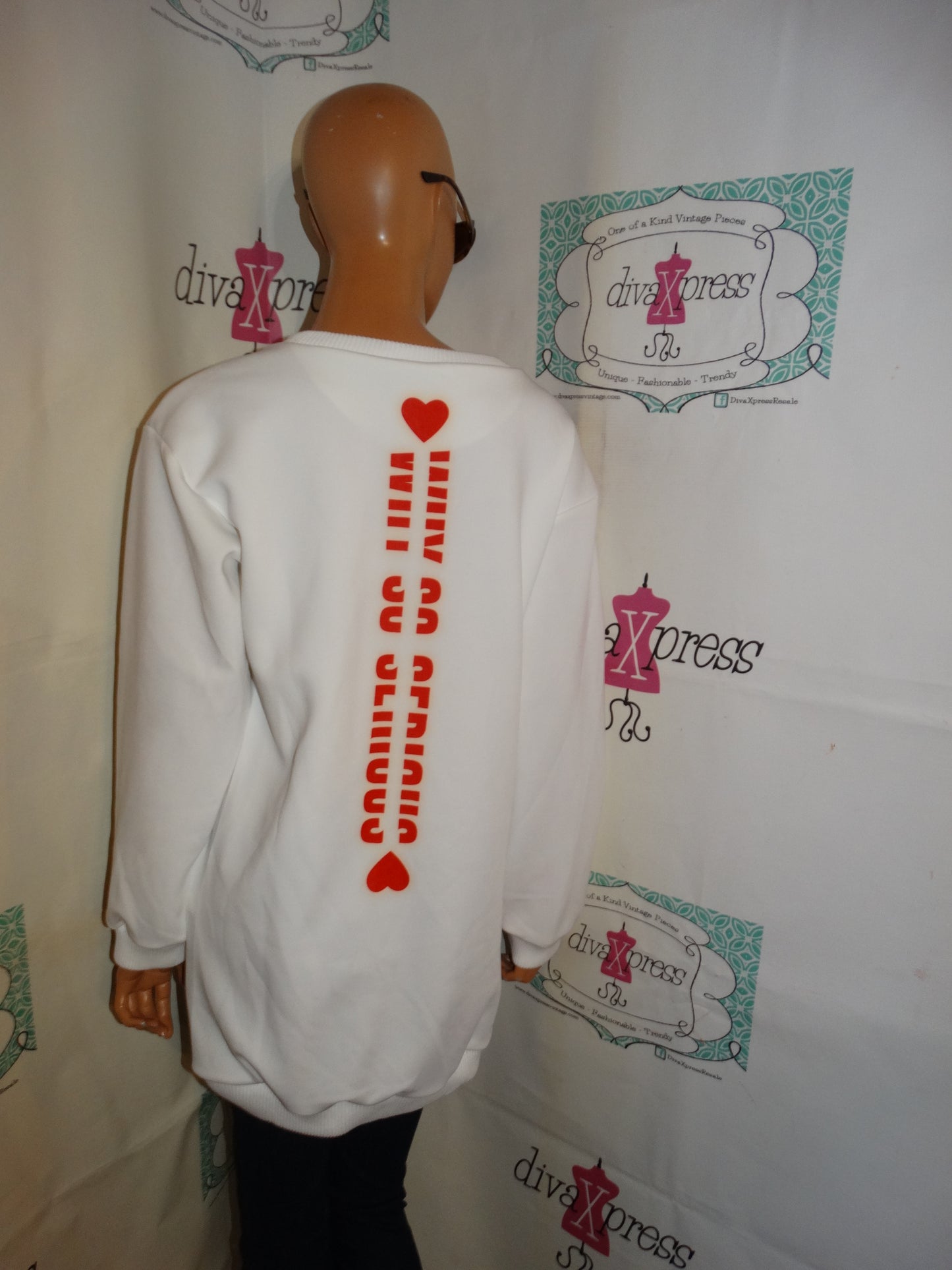 White Heart SweatShirt Size M