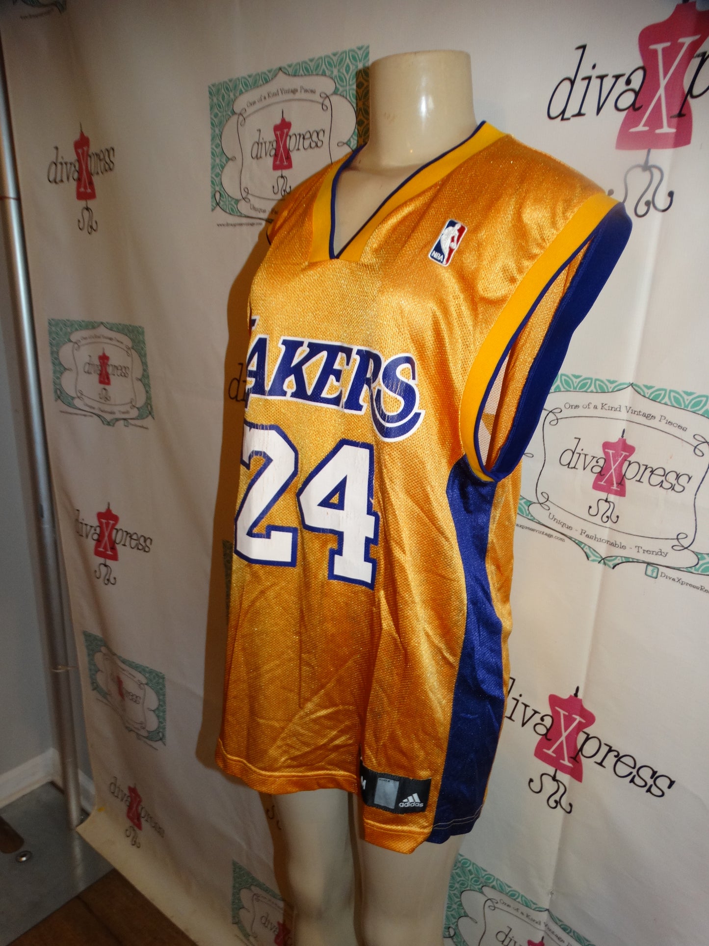 Adiddas Kobe Bryant Jersey Size L