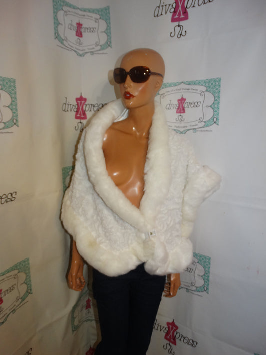 White Faux Fur Shawll Size L-2x